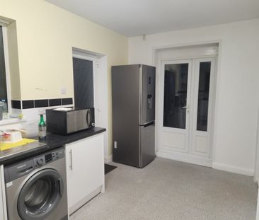 Room in a Shared House, Alford Avenue, M20 - Photo 4