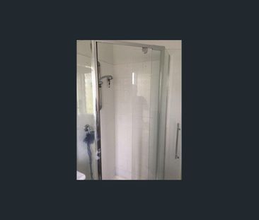 An easy maintained Family home at Holland Park West for rent! - Photo 6