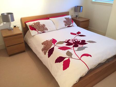 2 bedroom apartment to rent - Photo 3