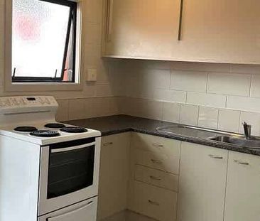 Sunny Apartment Hospital Location - Photo 3