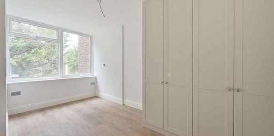 Levana Close, Southfields, SW19 - Photo 3