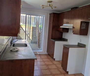 Grand 5 1/2, trés ensoleillé à Mcmasterville - Photo 4