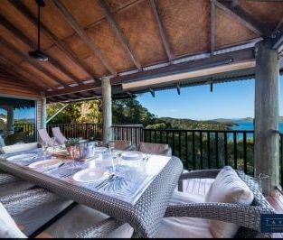 Unparalleled Whitsunday Views - Fully Furnished Villa - Photo 2