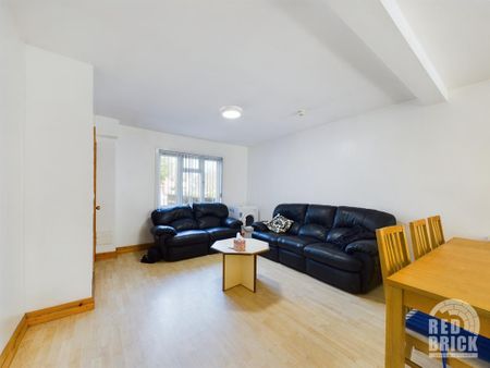 7 bedroom end of terrace house to rent - Photo 4