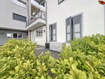 2 ½ ROOMS - With a Terrace! - Photo 2