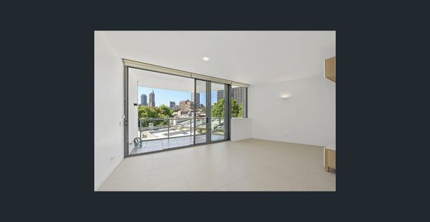 Welcome to 'LUXE' offering a designer two bedroom apartment - Photo 1