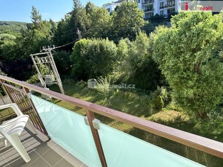 Pronájem velkého bytu 3+1, 2 balkony, zahrádka, L. Janáčka Luhačovice - Fotografie 3