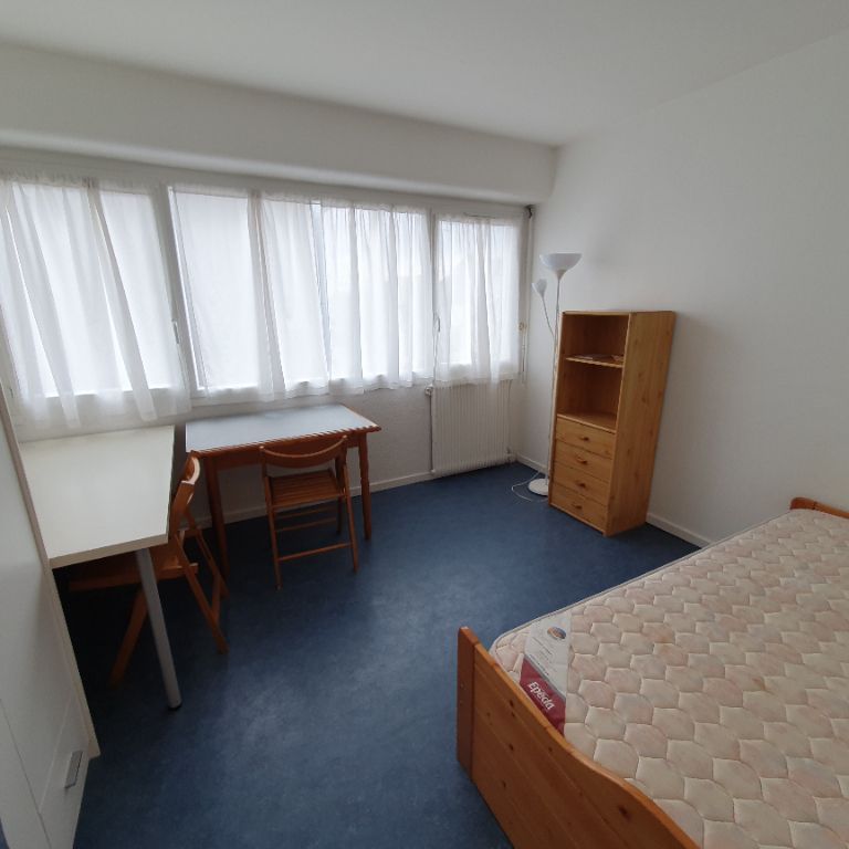 Location Appartement 1 pièce 15m² - Photo 1