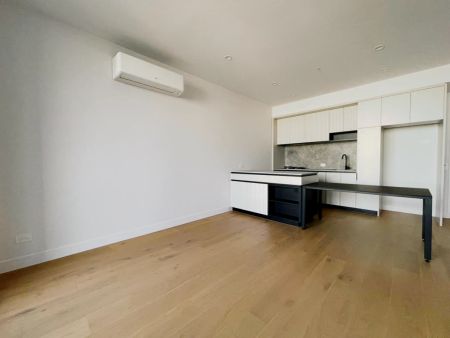 1 Bed, 1 Bath - Photo 2