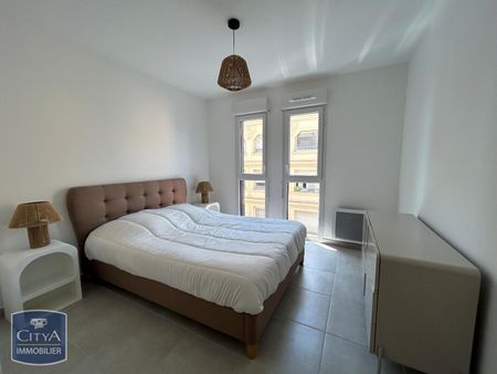 Location Appartement 3 pièces 61m² NICE 06300 - Photo 3