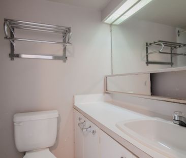 1975 Maisonneuve Blvd West - Photo 5