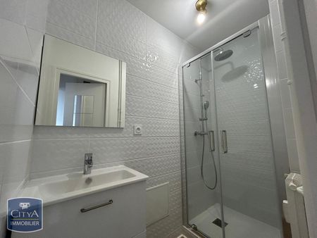 Location Appartement 1 pièce 29m² LAVAL 53000 - Photo 3