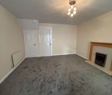 2 bedroom semi-detached house to rent - Photo 3