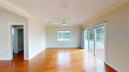 39 Floraville Road, Belmont North NSW 2280 - Photo 3