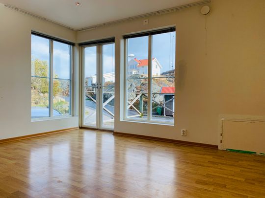 Flöjbergsvägen, Nösund - Photo 1