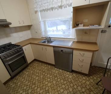 Home For Rent - Photo 6