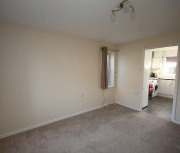 2 bedroom semi-detached house to rent - Photo 2