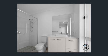 Modern 4-Bedroom Family Home in Prime Redbank Plains Location - Photo 5