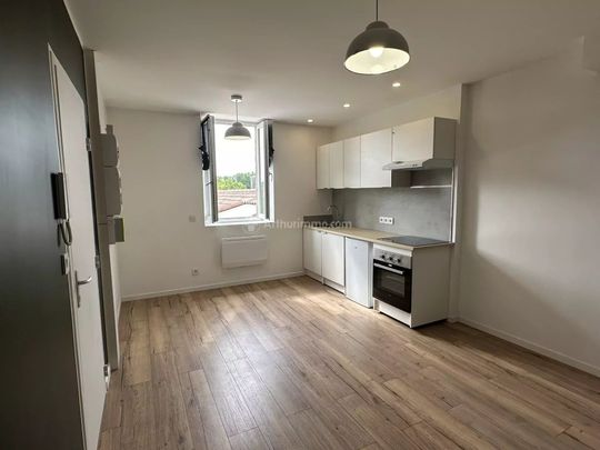 Location Appartement 2 pièces 32 m2 à Carmaux - Photo 1