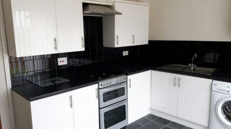 2 Bedroom , Flintshire - Photo 4