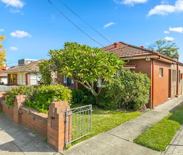 9 Robert Street, Canterbury NSW 2193 - House For Rent | Domain - Photo 1