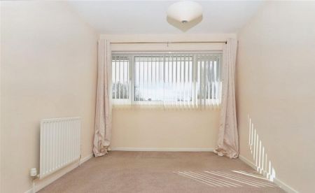 3 bedroom end of terrace house to rent - Photo 4