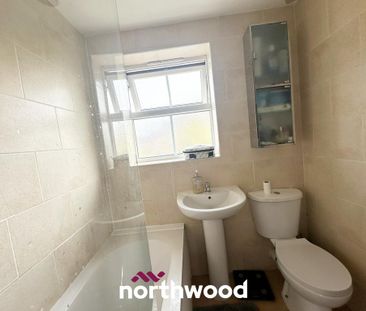 3 bedroom detached house to rent - Photo 5