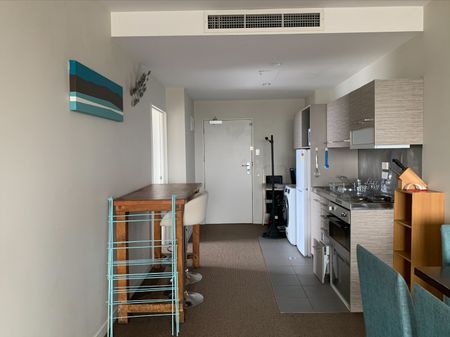 2 large Double Bedroom including CARPARK / Small pet negotiable - Photo 4