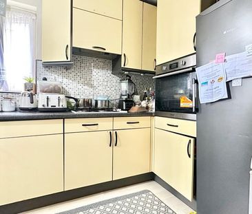 2 bedroom maisonette to rent - Photo 3