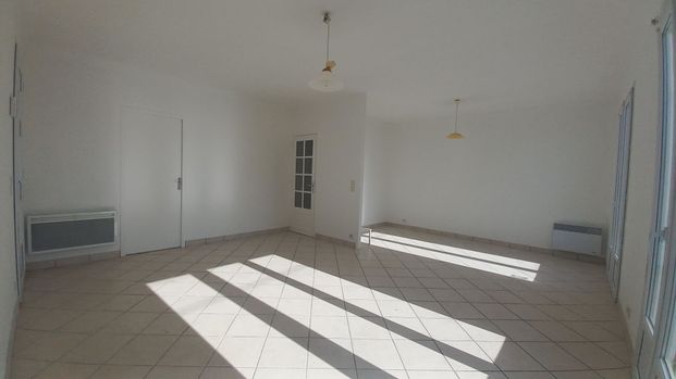 Location Maison 3 pièces 78m² - Photo 1