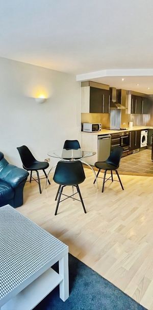 2 bedroom apartment to rent - Photo 1