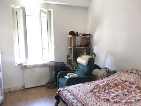 Location Appartement 2 pièces 43m² FONTAINES SUR SAONE 69270 - Photo 2
