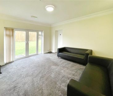 Barrsbrook, Guildford Road - Photo 2