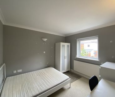 Lyon Street, Southampton - Photo 4