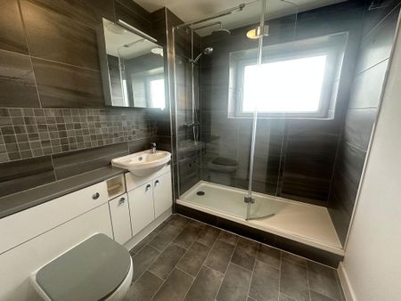 2 bedroom apartment to rent - Photo 4