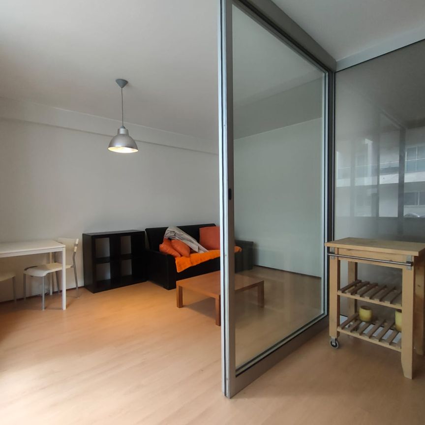 Apartamento T0 junto ao Centro Comercial Glicínias em Aradas! - Photo 1