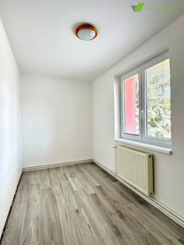 Pronájem bytu 3+1 s balkonem na ul. Seifertova v Hodoníně - Photo 2