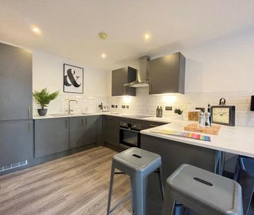 2 bedroom flat to rent - Photo 4