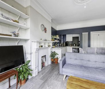 2 bedroom ground floor flat to rent - Photo 1