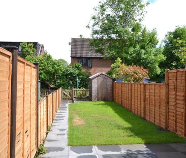 2 bedroom terraced house to rent - Photo 3