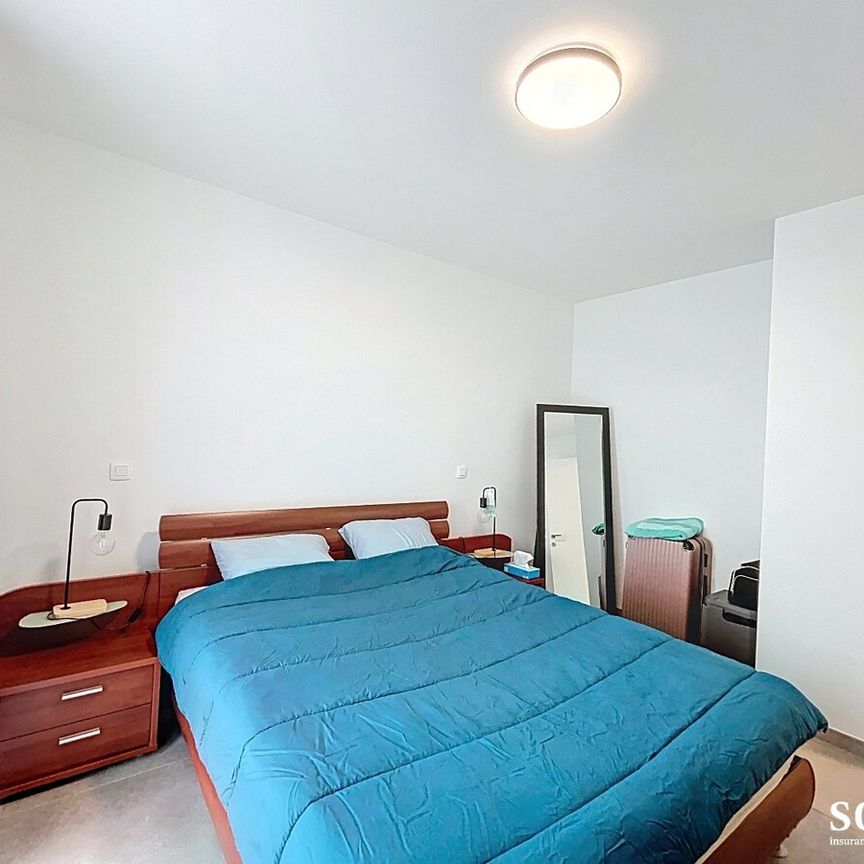 Ruim 2 slaapkamer appartement met tuin te centrum Knesselare! - Foto 1