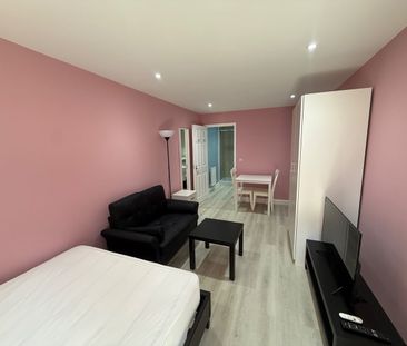 Room in a Shared Flat, New Century House, E16 - Photo 2