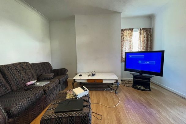 Earlham Road - Photo 1