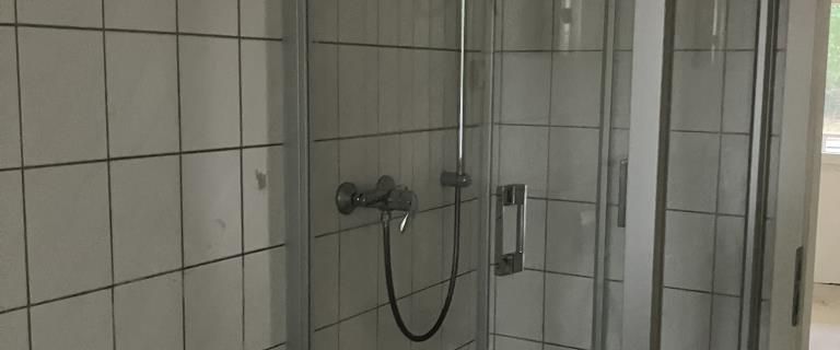 Ebenerdig wohnen-mit Balkon zum Entspannen - Photo 1