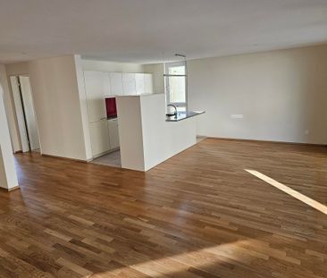 4.5-room apartment in the residential park Leuenfeld - Photo 1