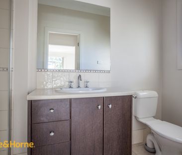 Charming 3 bedroom home - Photo 6