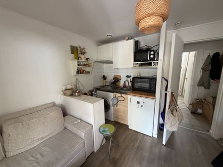 Location Appartement 1 pièce 24m² - Photo 4