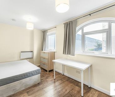 5 bedroom townhouse to rent - Photo 5