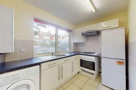 Charlton Lodge, Temple Fortune Lane, Temple Fortune, NW11 - Photo 3