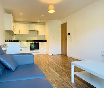 1 bedroom flat to rent - Photo 2